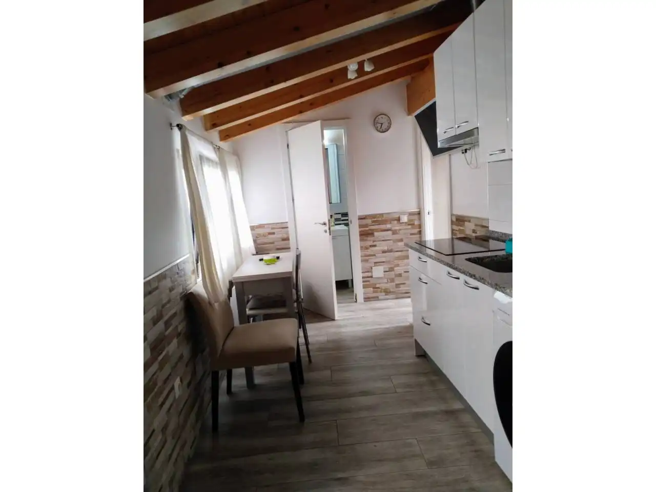 Cuina de Apartament de lloguer en Burgos amb Calefacció, Parquet i Moblat