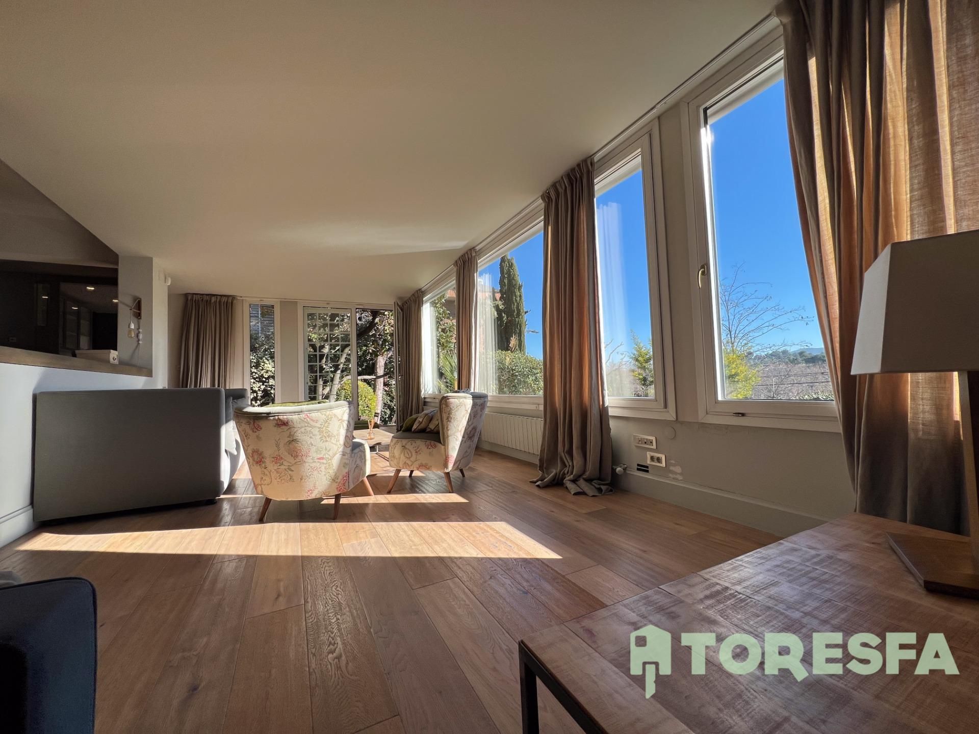 Living room of House or chalet for sale in Sant Cugat del Vallès  with Terrace