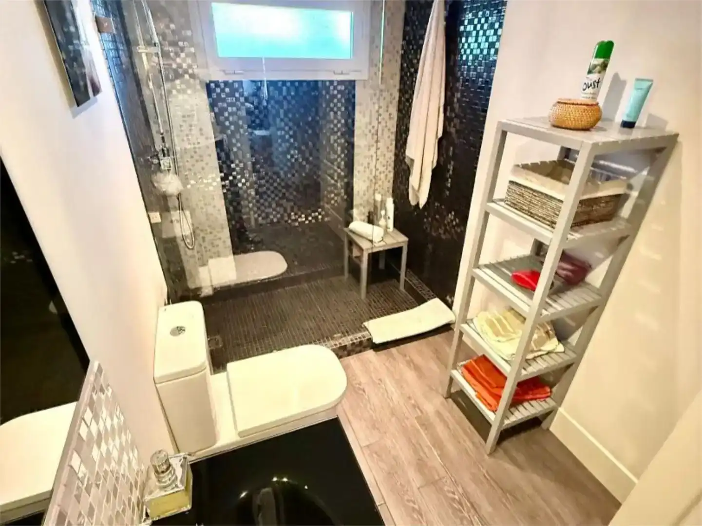 Bathroom of Flat for sale in Alcorcón  with Air Conditioner and Balcony