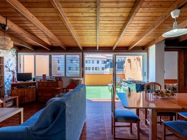 Casa con balcone in vendita a Suroeste