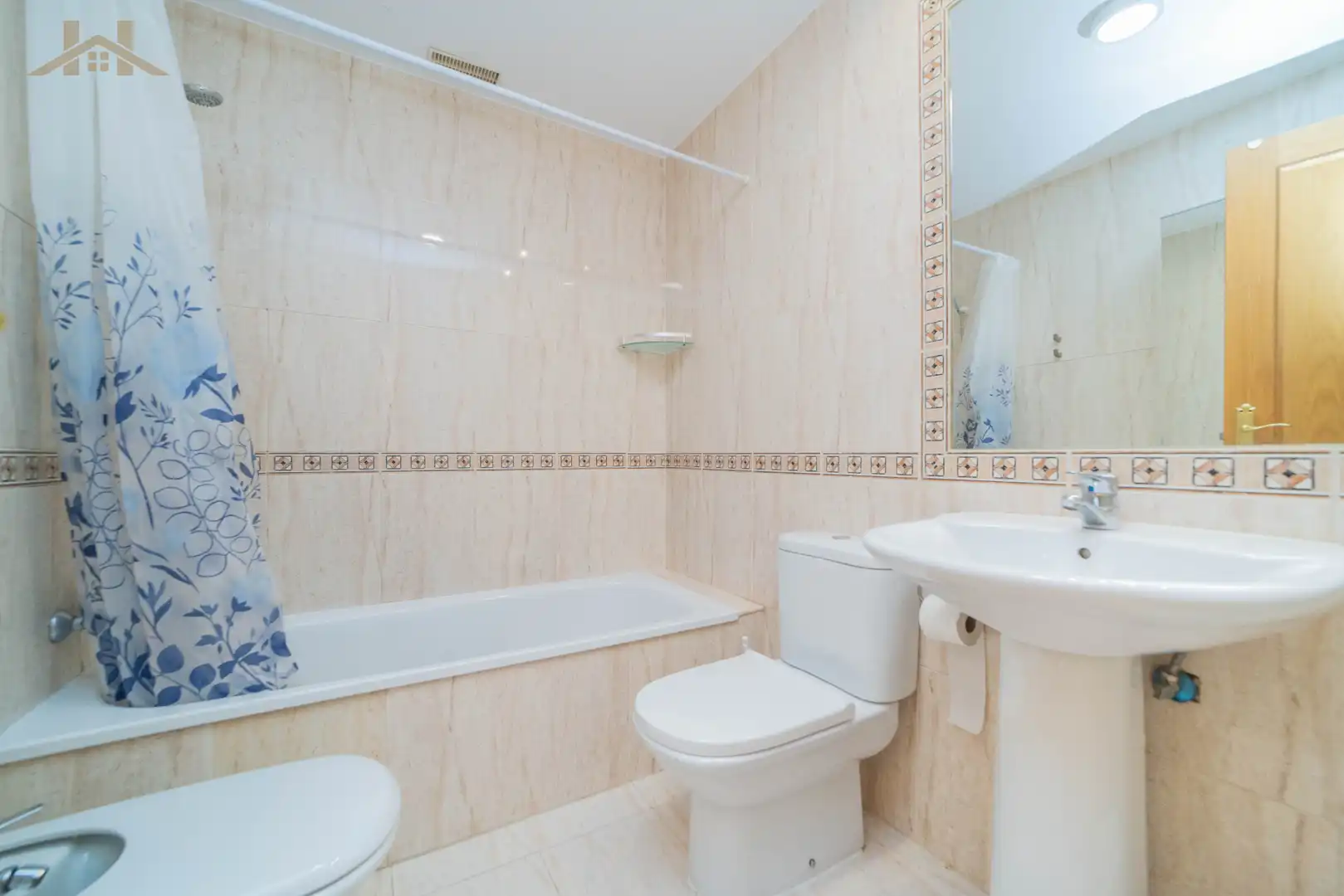 Bany de Dúplex en venda en Sevilla la Nueva amb Aire condicionat, Calefacció i Traster