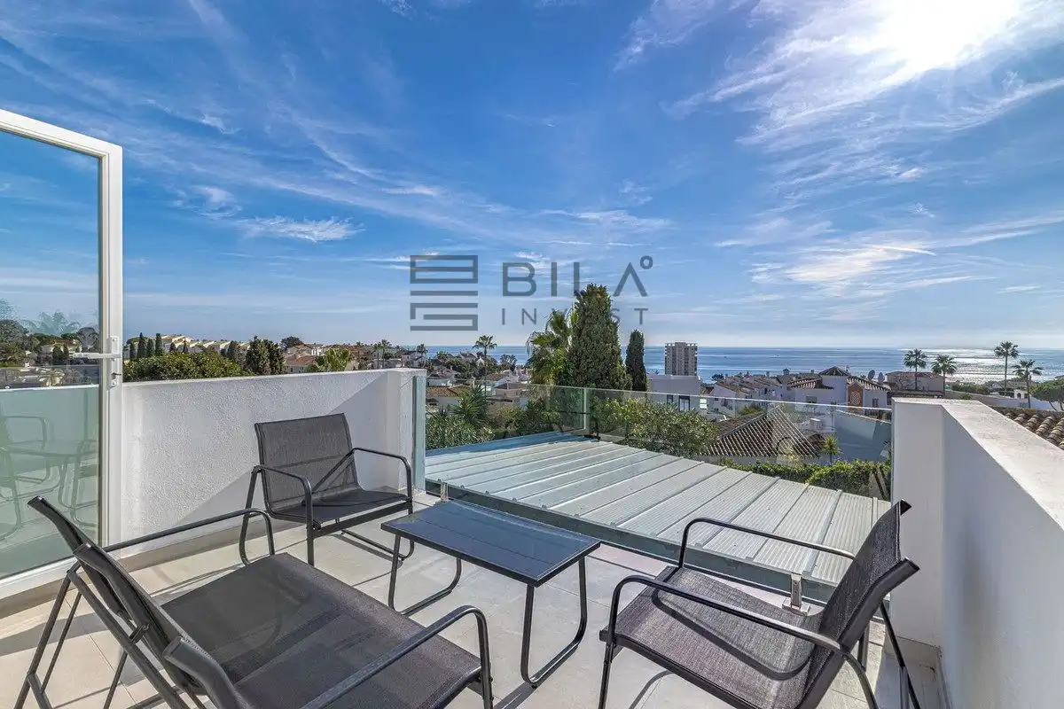 Chalet con piscina en venta en Riviera del Sol, imagen 5