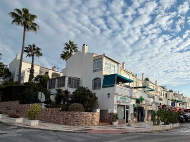 Local comercial en venta en Calle Catalpa 1
