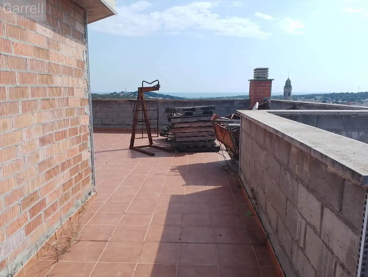 Terrassa de Edifici en venda en La Pobla de Montornès  