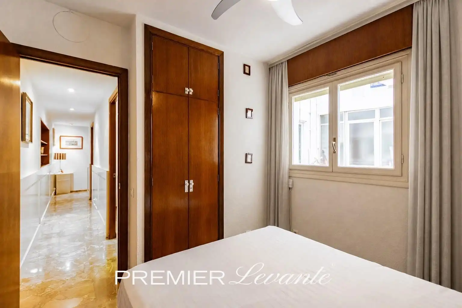Schlafzimmer von Wohnung zum Verkauf in Alicante / Alacant mit Klimaanlage und Balkon