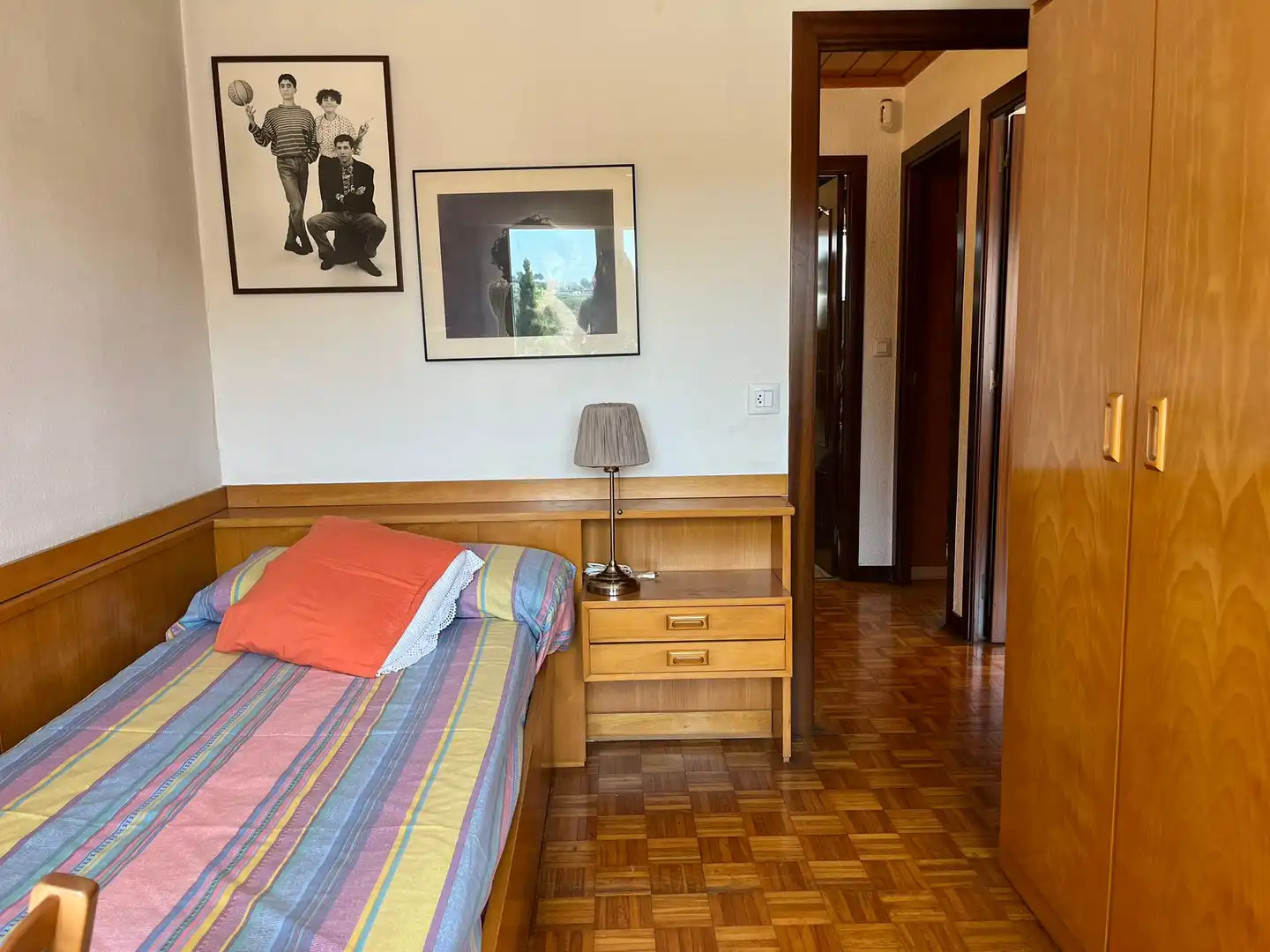 Habitación de Casa adosada en venta en Esparreguera con Calefacción, Trastero y Amueblado