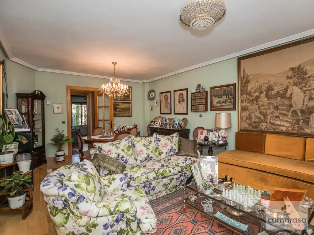 Sala de estar de Casa o chalet en venta en Ávila con Jardín privado, Piscina y Piscina comunitaria