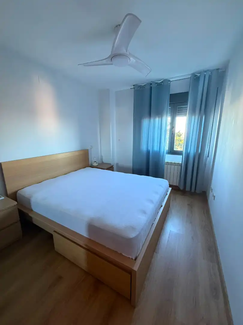 Habitación de Apartamento de alquiler en Ciudad Real con Amueblado