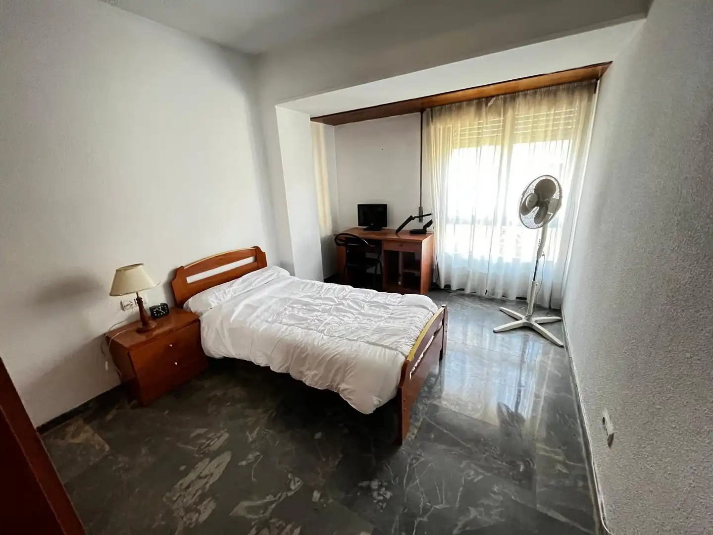 Habitación de Piso en venta en Córdoba con Alarma