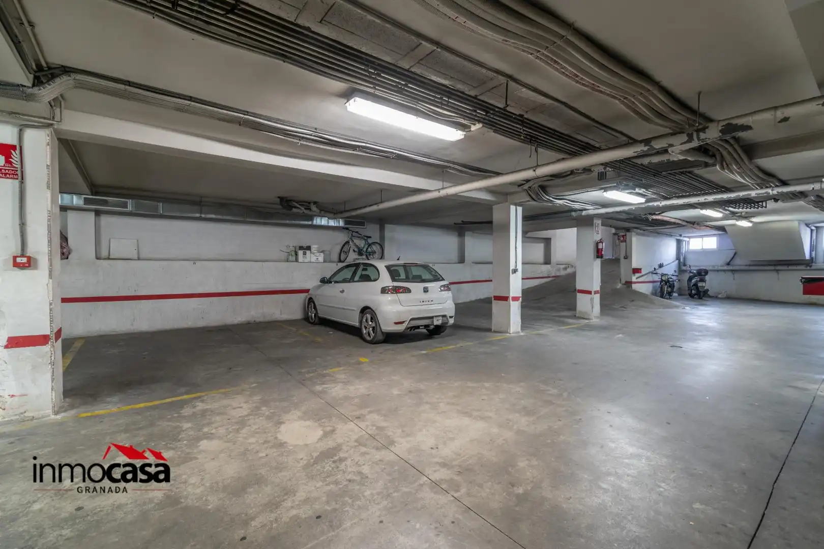 Parking de Piso de alquiler en Armilla con Aire acondicionado