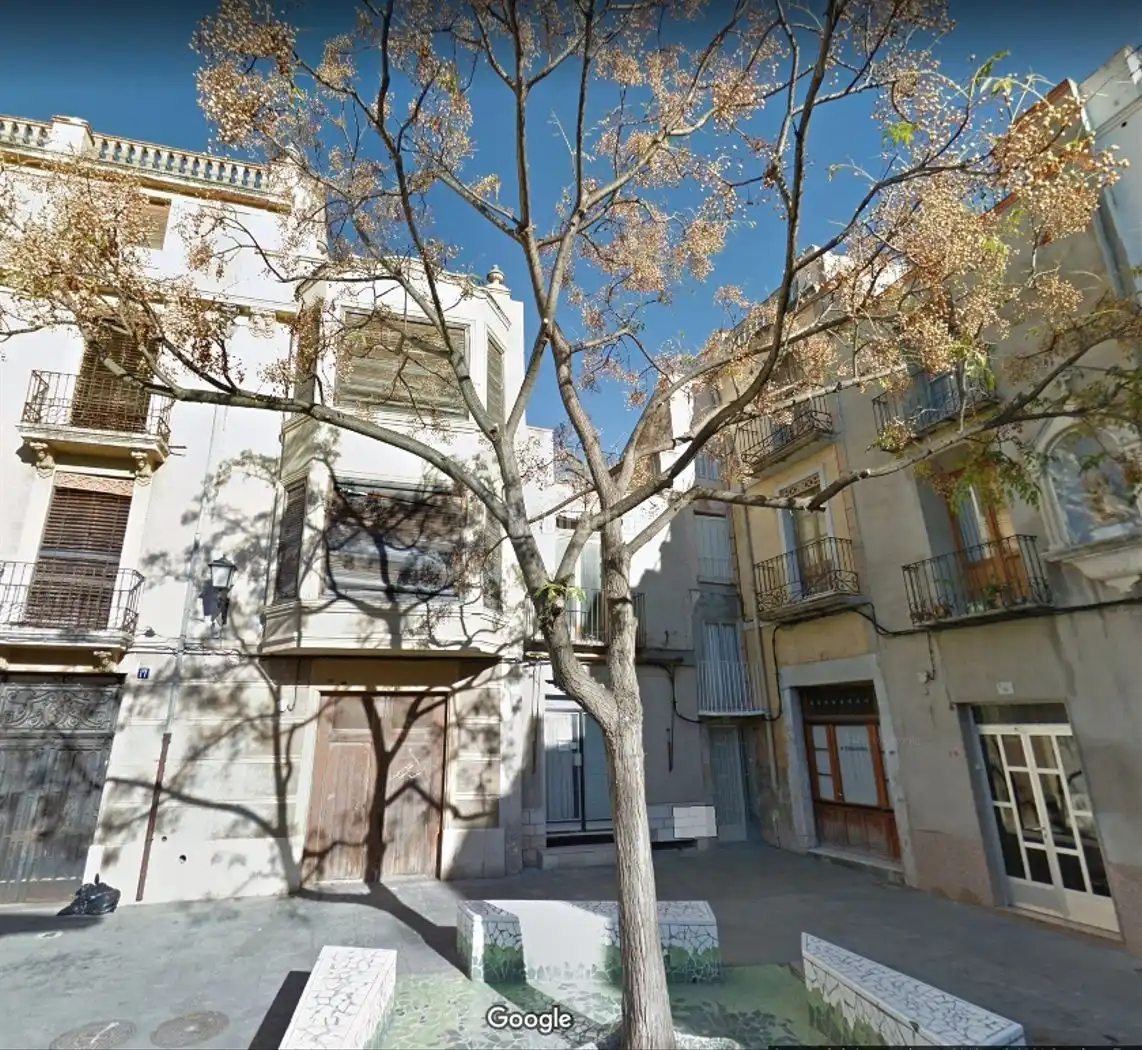 Haus zum Verkauf in Plaça d'en Ricard Cardona 16