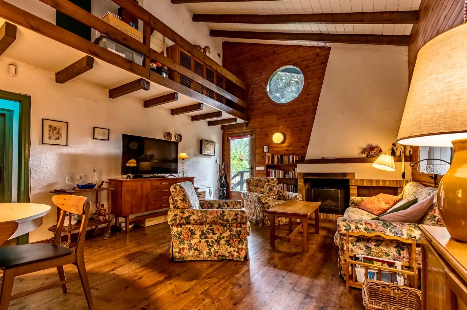 Sala de estar de Casa o chalet en venta en Cabrils con Calefacción, Jardín privado y Parquet