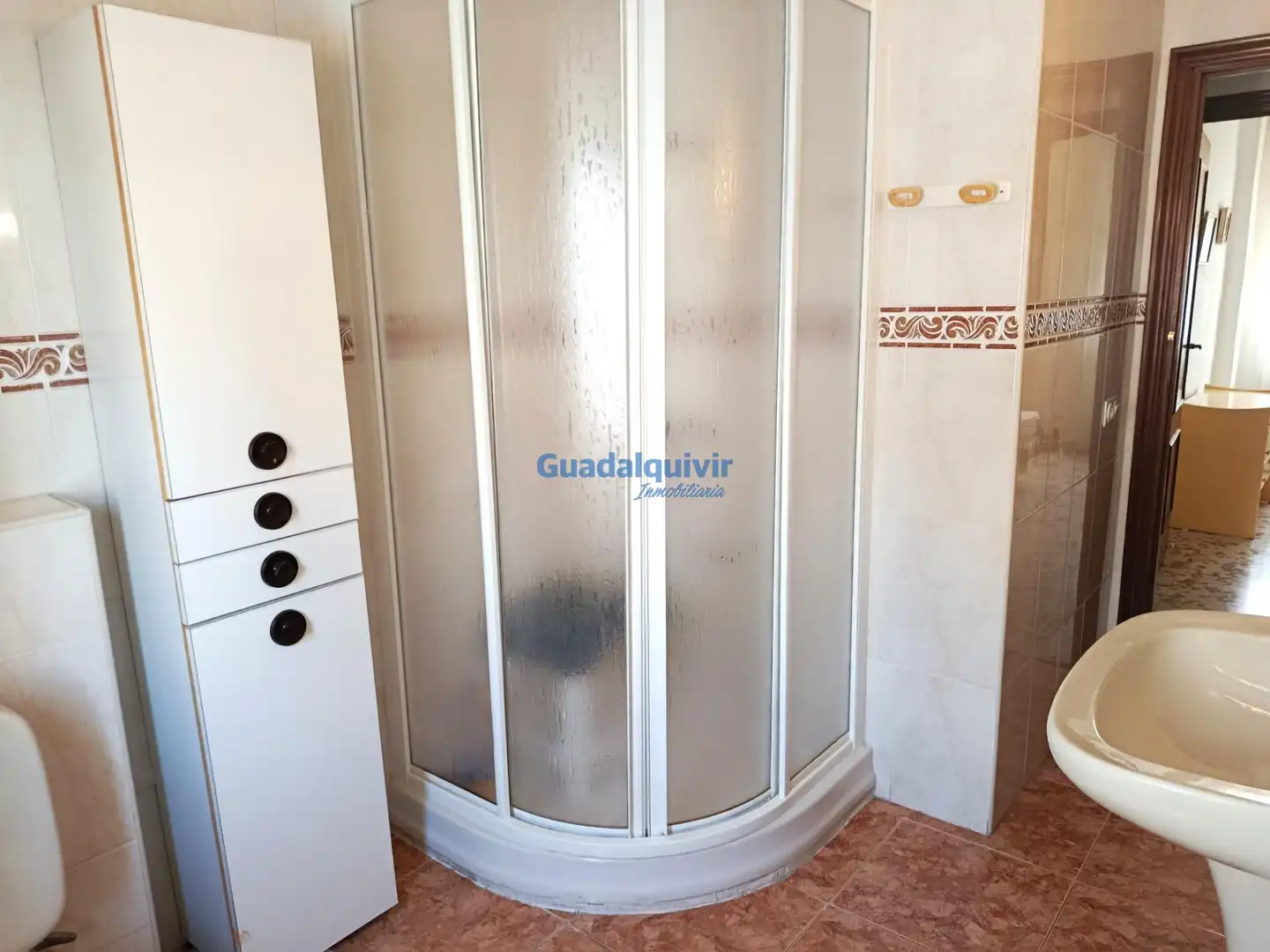 Bany de Pis de lloguer en Sevilla amb Aire condicionat, Jardí privat i Terrassa
