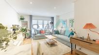 Living room of Flat to share in Oviedo   with Heating, Parquet flooring and Furnished