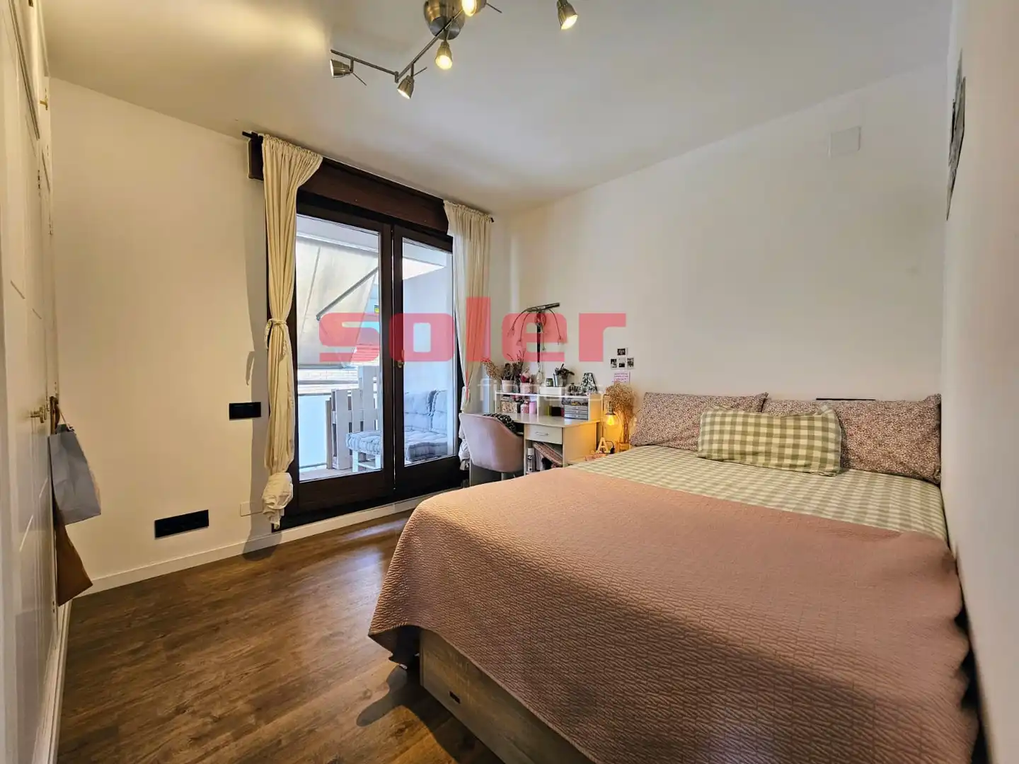 Penthouse with terrace for sale in Carrer de Sabina Canyameras, imagen 11
