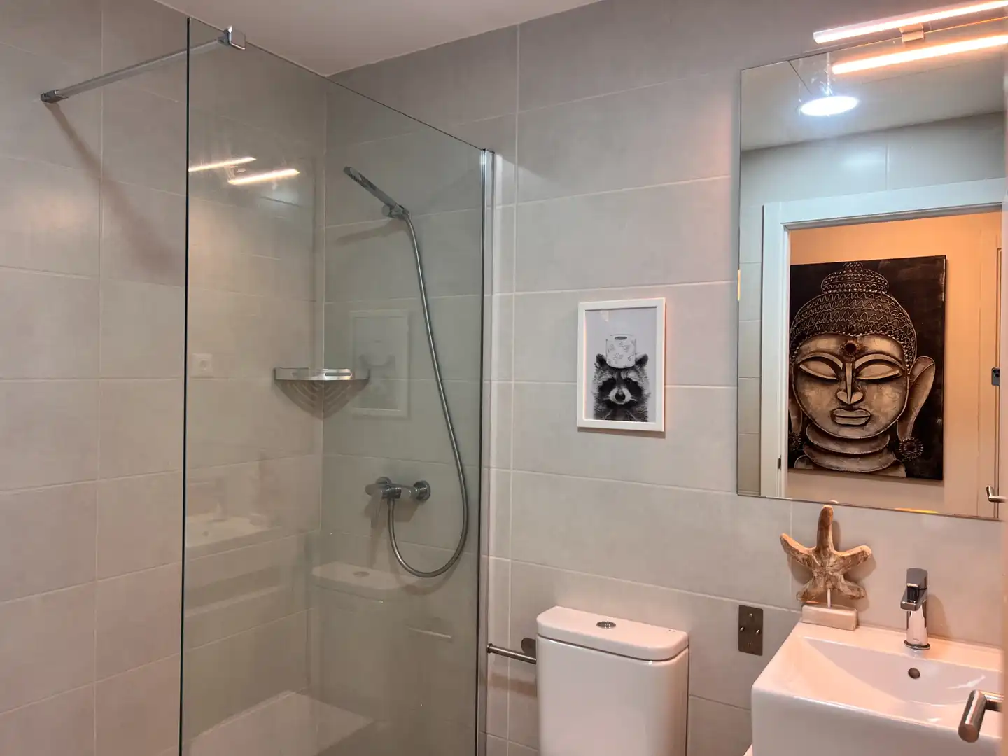 Bathroom of Ground floor for sale in Arenys de Mar  with Air Conditioner, Heating and Parquet flooring