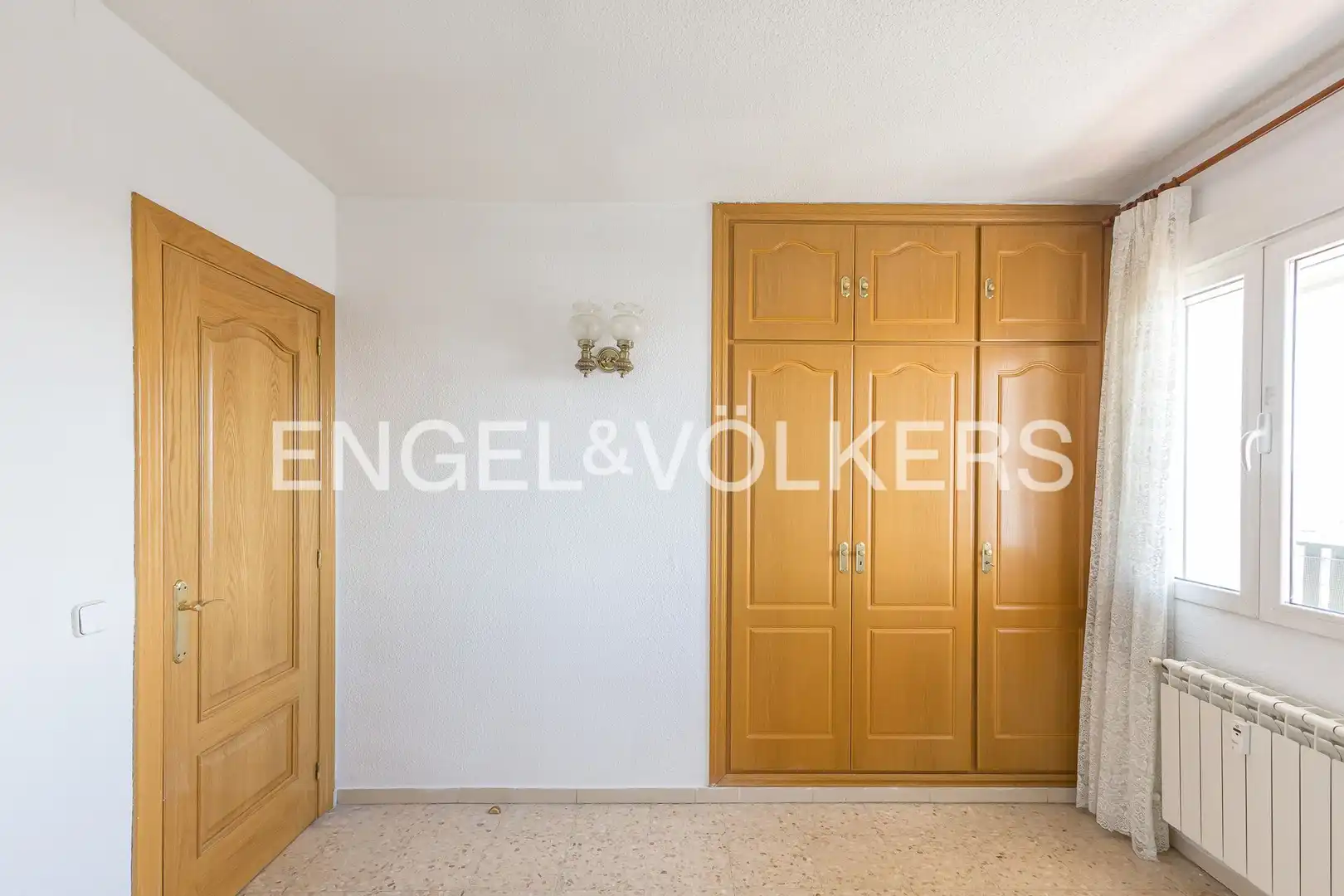 Flat for sale in Madrid  with Air Conditioner, Heating and Terrace