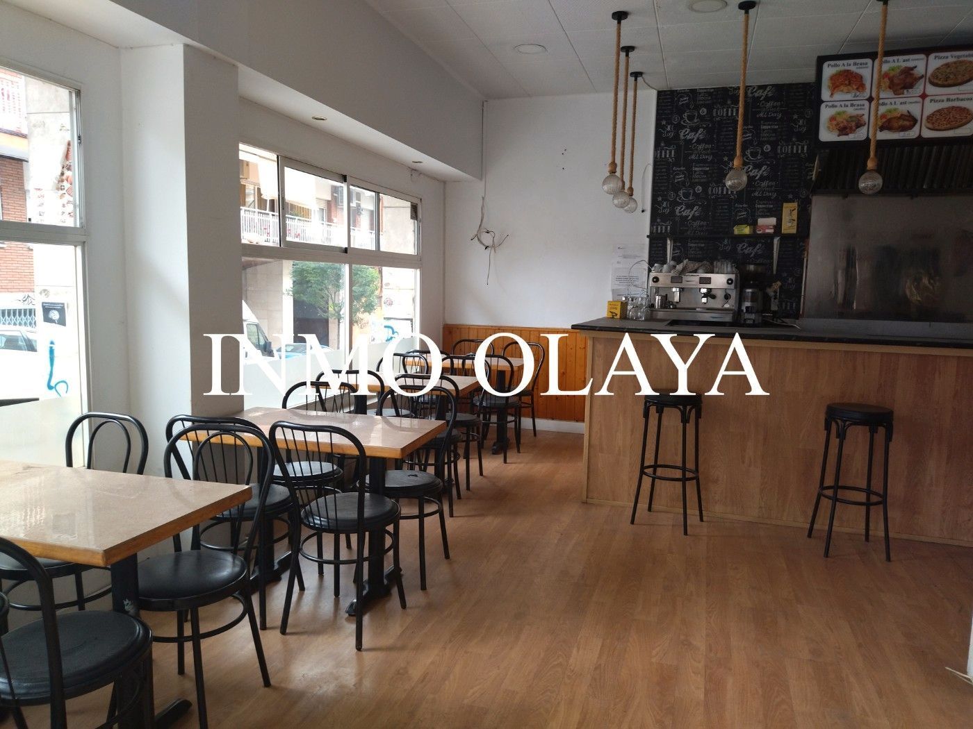 Local de alquiler en Badalona con Aire acondicionado