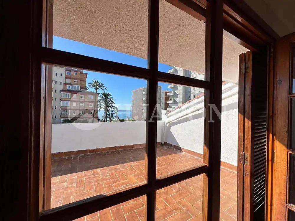 Vista exterior de Casa adosada de alquiler en Vilassar de Mar con Terraza y Piscina comunitaria