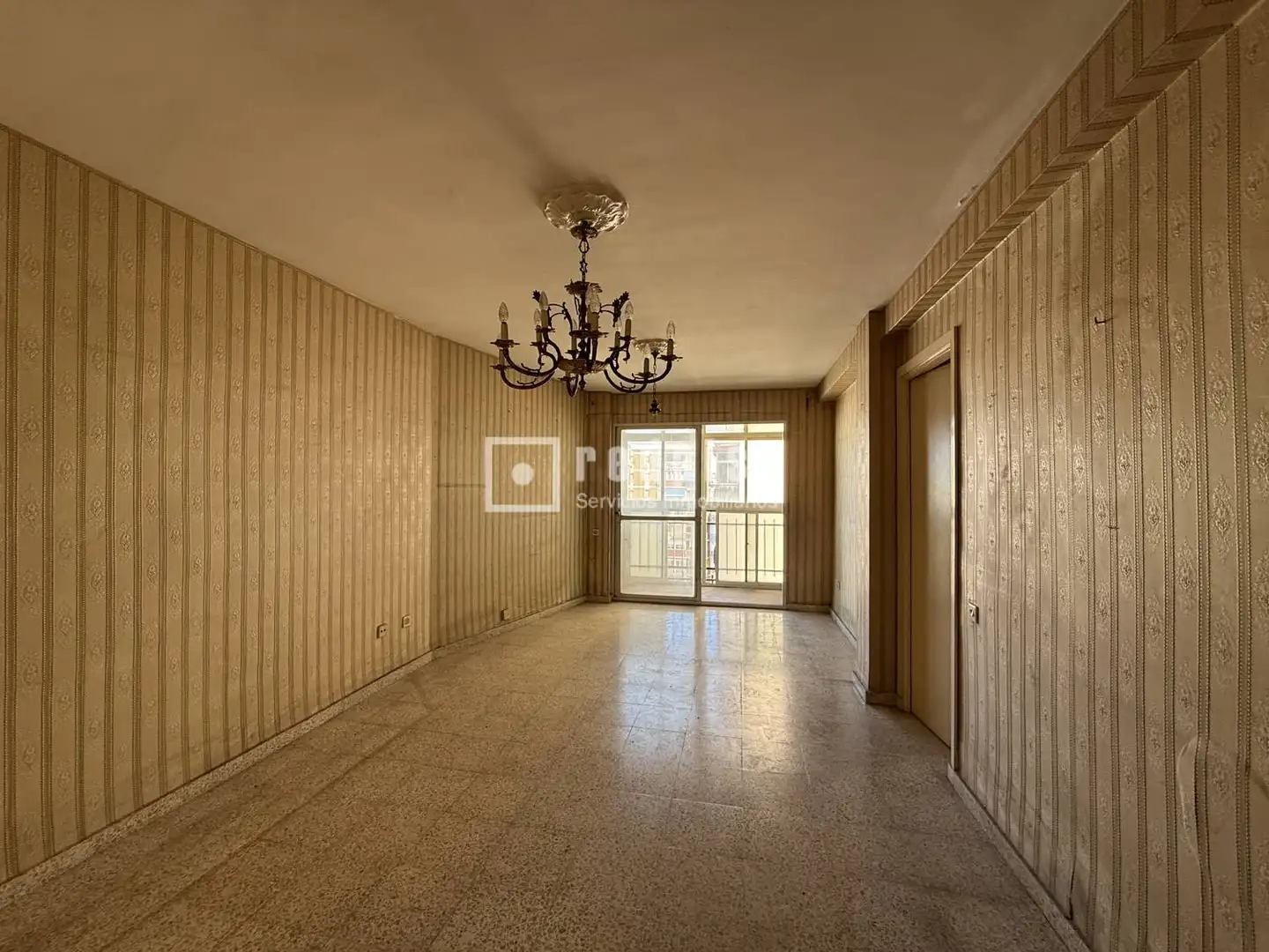 Habitación de Piso en venta en Málaga con Calefacción, Terraza y Alarma
