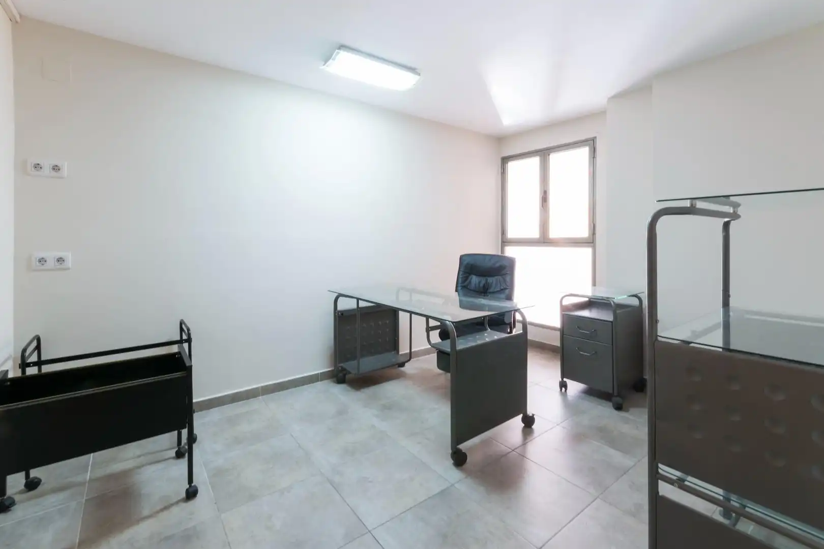 Büro zum Verkauf in Gandia mit Klimaanlage und Heizung