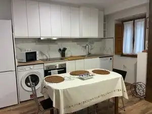 Cuina de Finca rústica de lloguer en Cabezón de la Sal amb Calefacció, Moblat i Forn