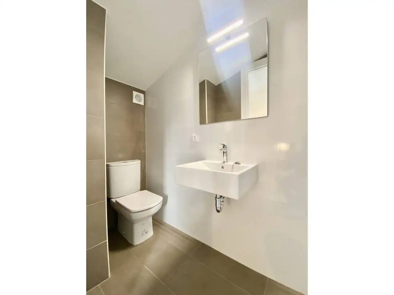 Bathroom of Duplexes for sale in Olot  with Heating, Terrace and Storage room