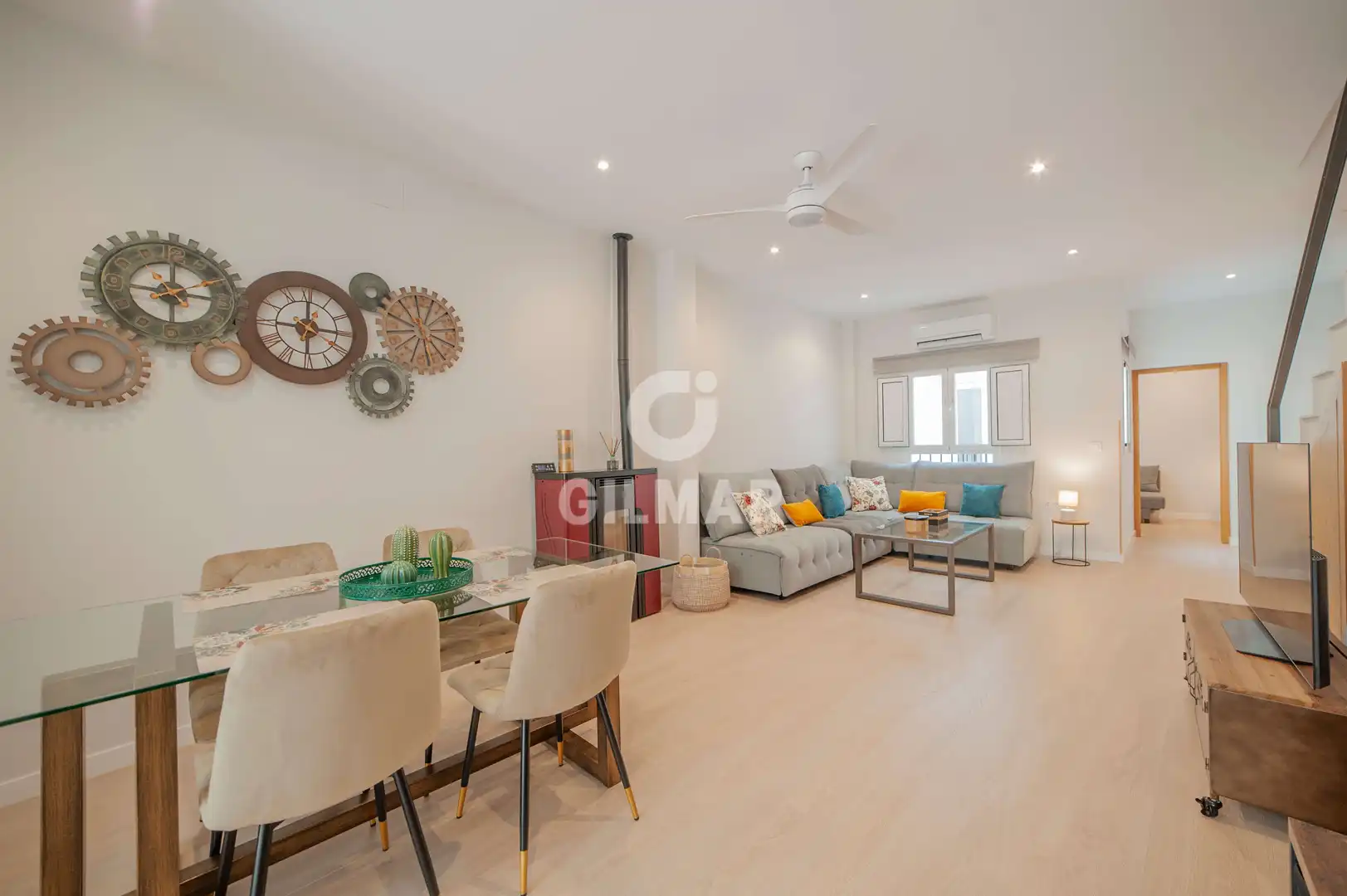 Außenansicht von Maisonette zur Miete in Sevilla mit Heizung, Möbliert und Balkon