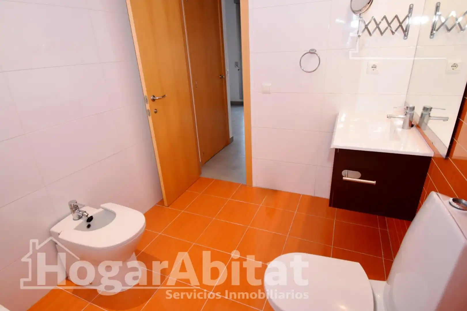 Badezimmer von Wohnung zum Verkauf in Massanassa mit Klimaanlage, Heizung und Terrasse