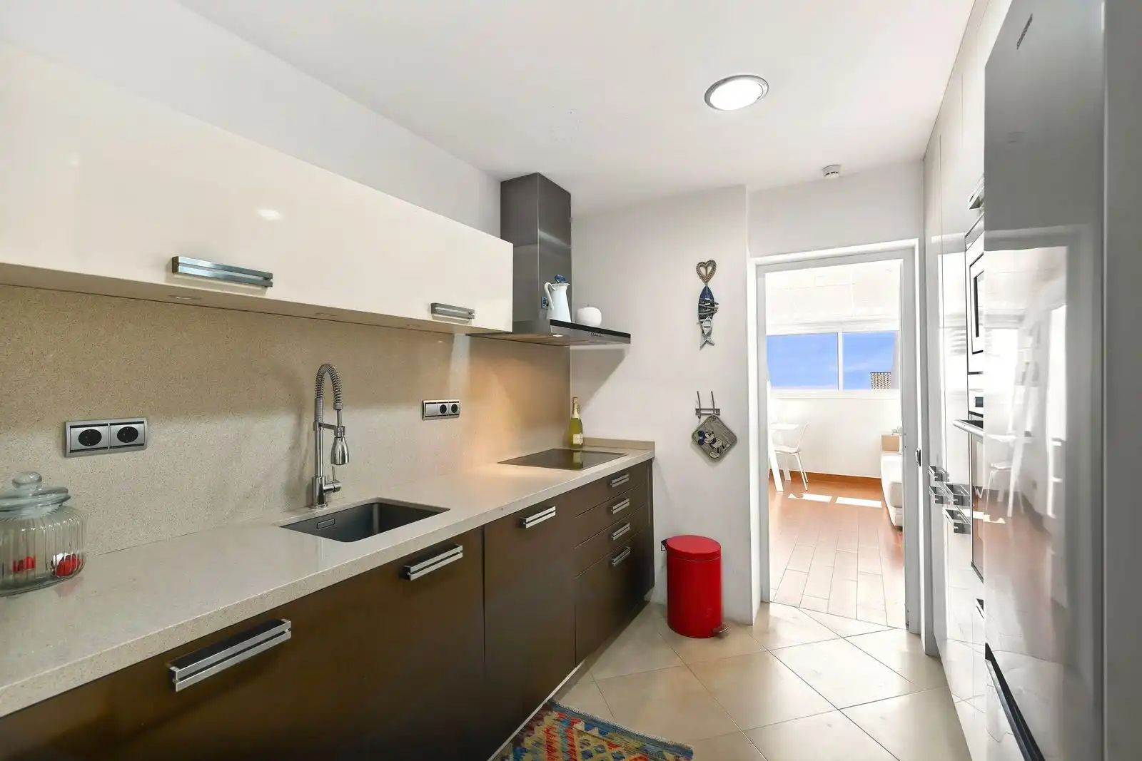 Kitchen of Flat for sale in Estepona  with Air Conditioner, Terrace and Community pool