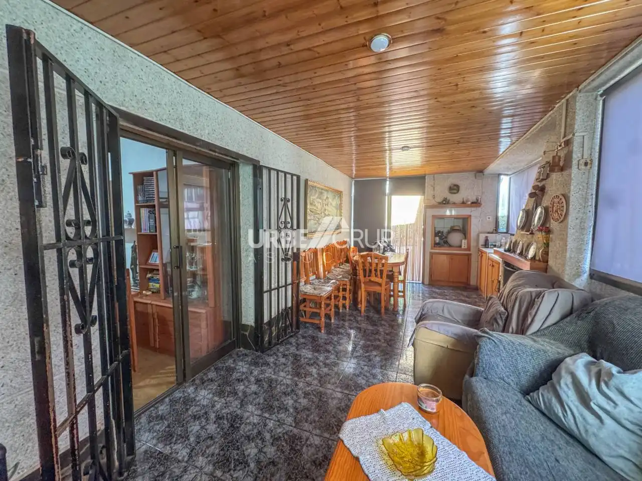 Wohnzimmer von Haus oder Chalet zum Verkauf in Sant Esteve Sesrovires mit Klimaanlage, Heizung und Terrasse