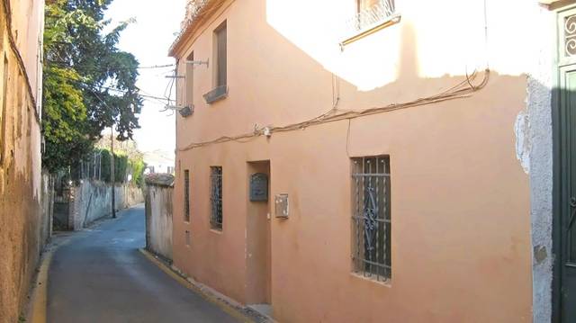 Casa-chalet en Venta en C/ Infantas en La Zubia Ciudad