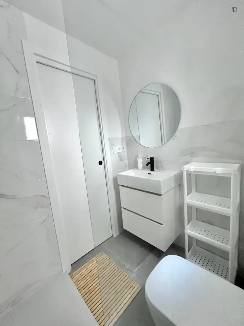Badezimmer von Wohnungen zur untervermieten in Norte