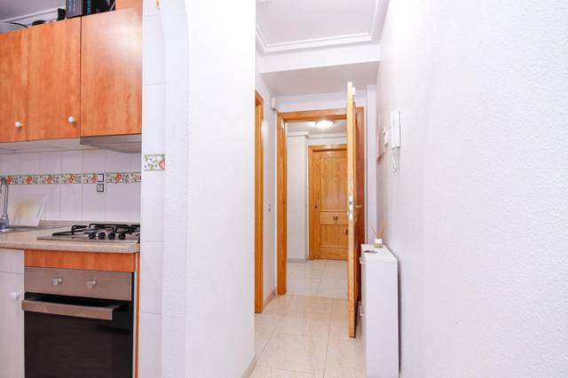 Apartamento en Alquiler en Calle San Pascual, 235A en Antonio Machado