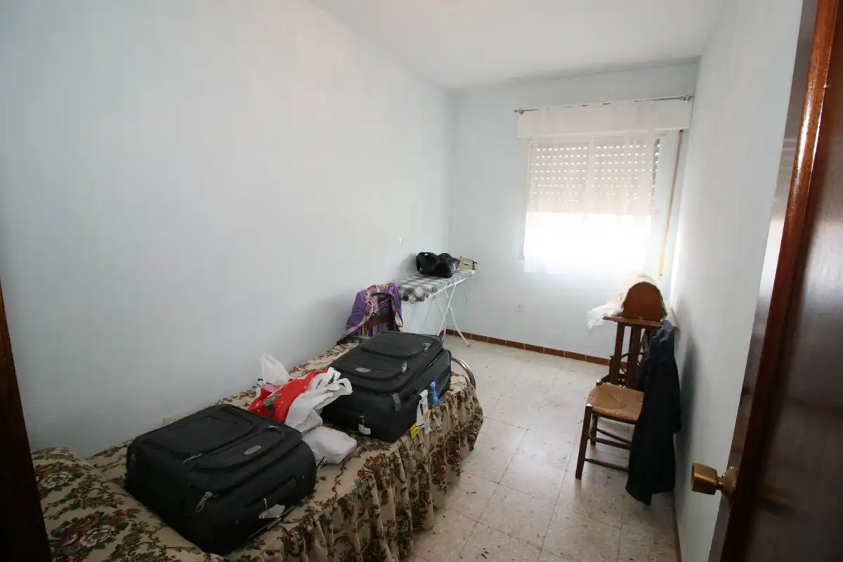 Habitación de Piso en venta en Candeleda con Amueblado y Balcón