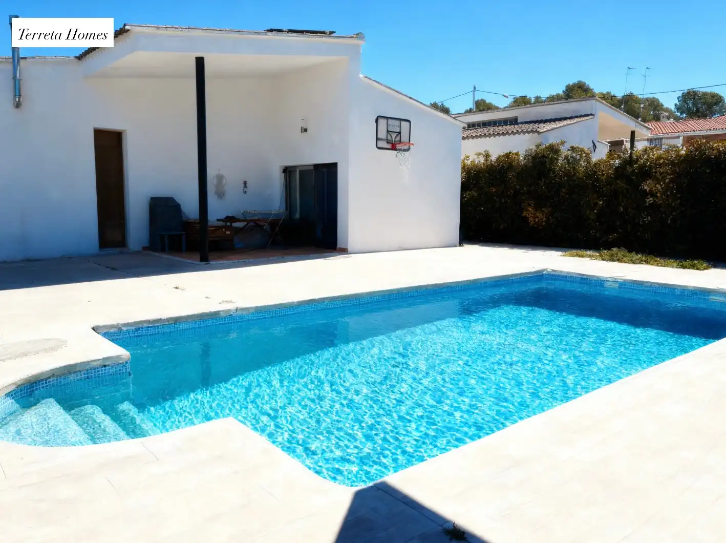 Villa avec terrasse à vendre à Urbanización Mas Pavía 1