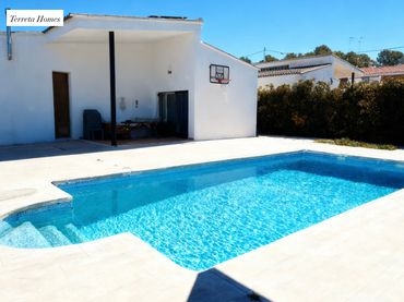 Villa avec balcon à vendre à Urbanización Mas Pavía 1