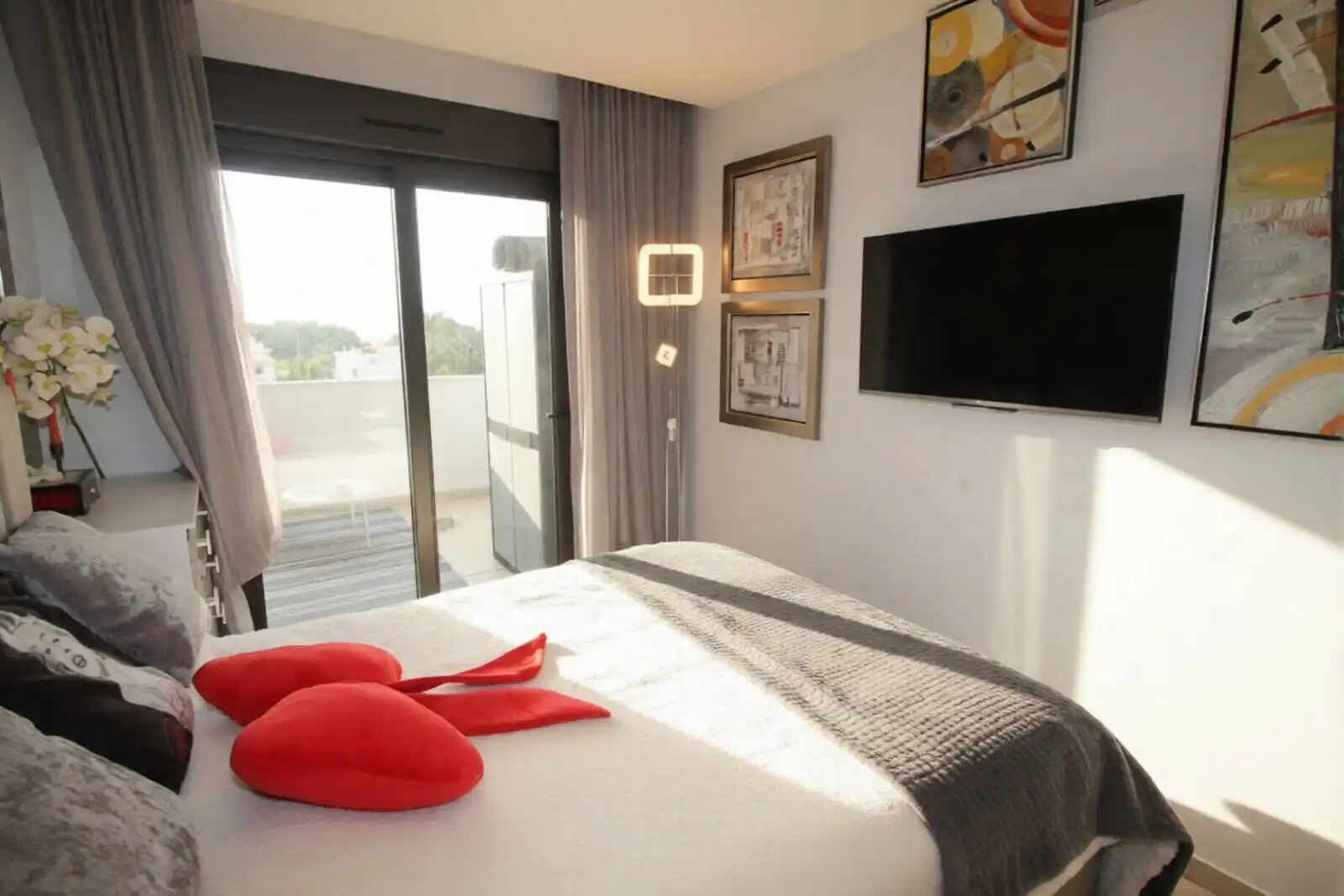 Dormitori de Apartament en venda en Orihuela amb Aire condicionat, Terrassa i Traster