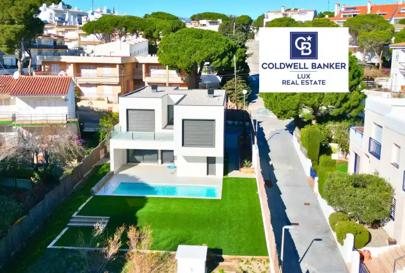 Maison avec piscine à vendre à N/A