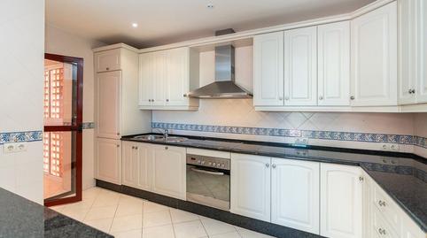 Foto 4 de Àtic en venda a Urbanización Cerrado de Elviria, 1, Elviria, Málaga