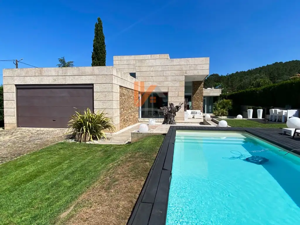 Vista exterior de Casa o chalet en venta en Ames con Jardín privado, Terraza y Piscina