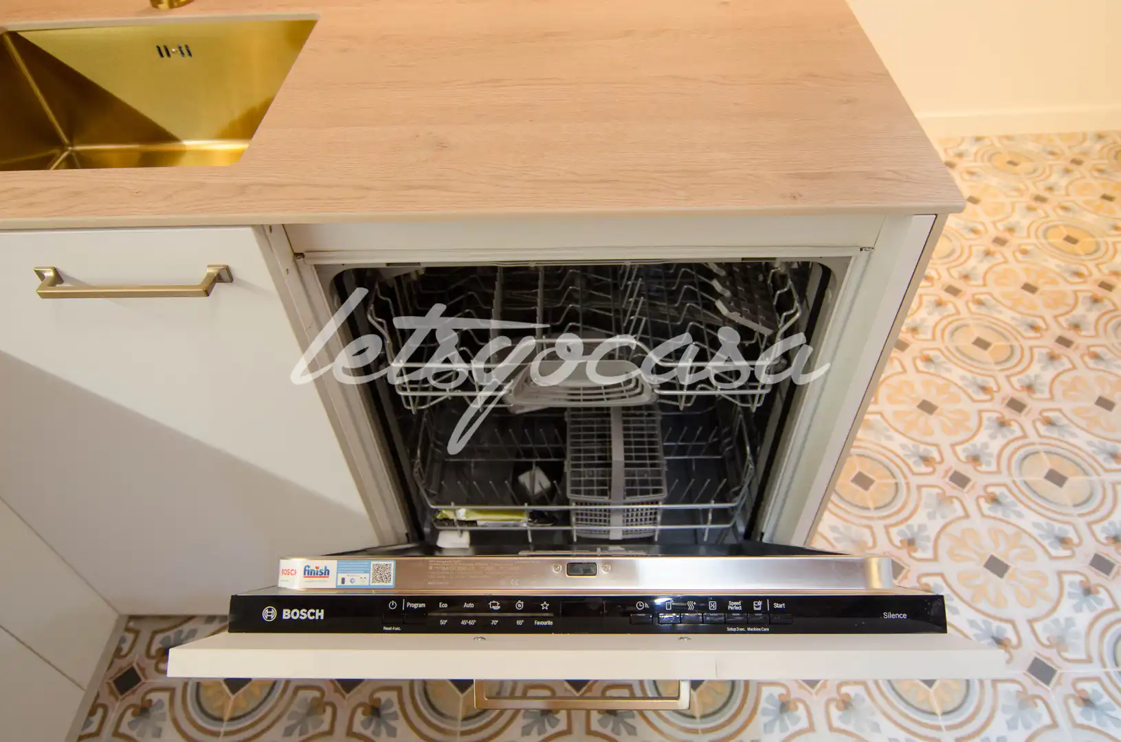 Cuina de Pis en venda en Barcelona amb Aire condicionat, Calefacció i Parquet
