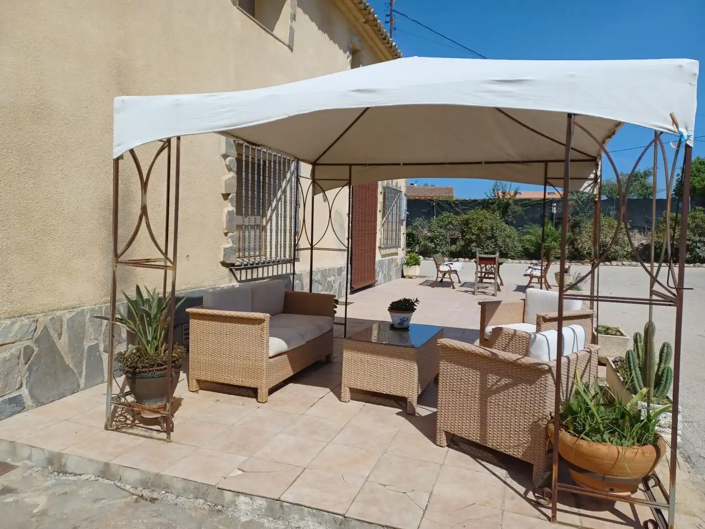 Casa con piscina en venta en Sant Josep - Zona Hospital, imagen 2