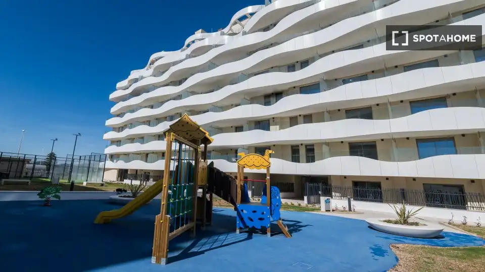 Vista exterior de Apartamento para compartir en El Puig de Santa Maria con Aire acondicionado, Terraza y Amueblado