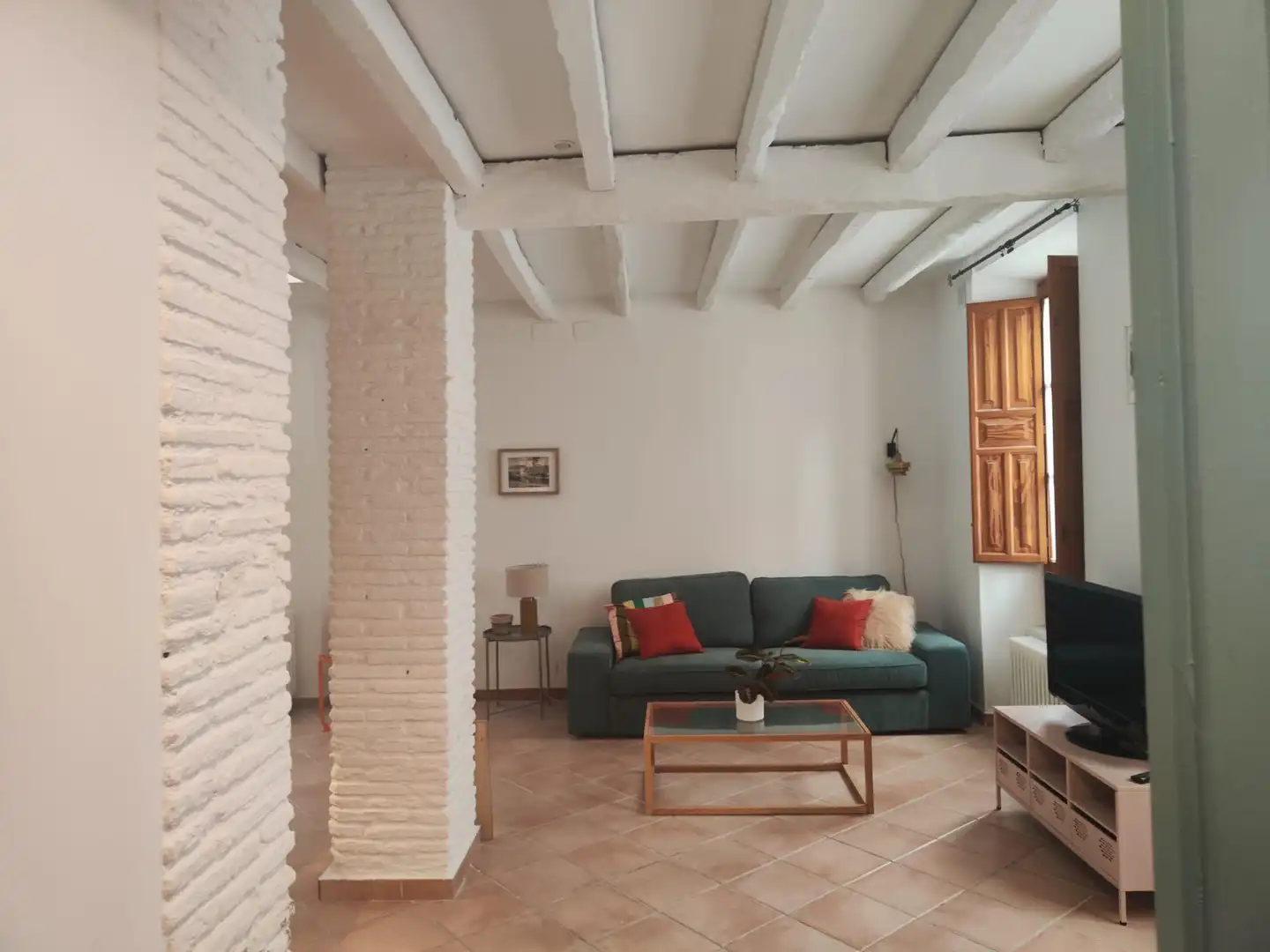 Sala d'estar de Casa o xalet de lloguer en Granada amb Calefacció, Terrassa i Moblat