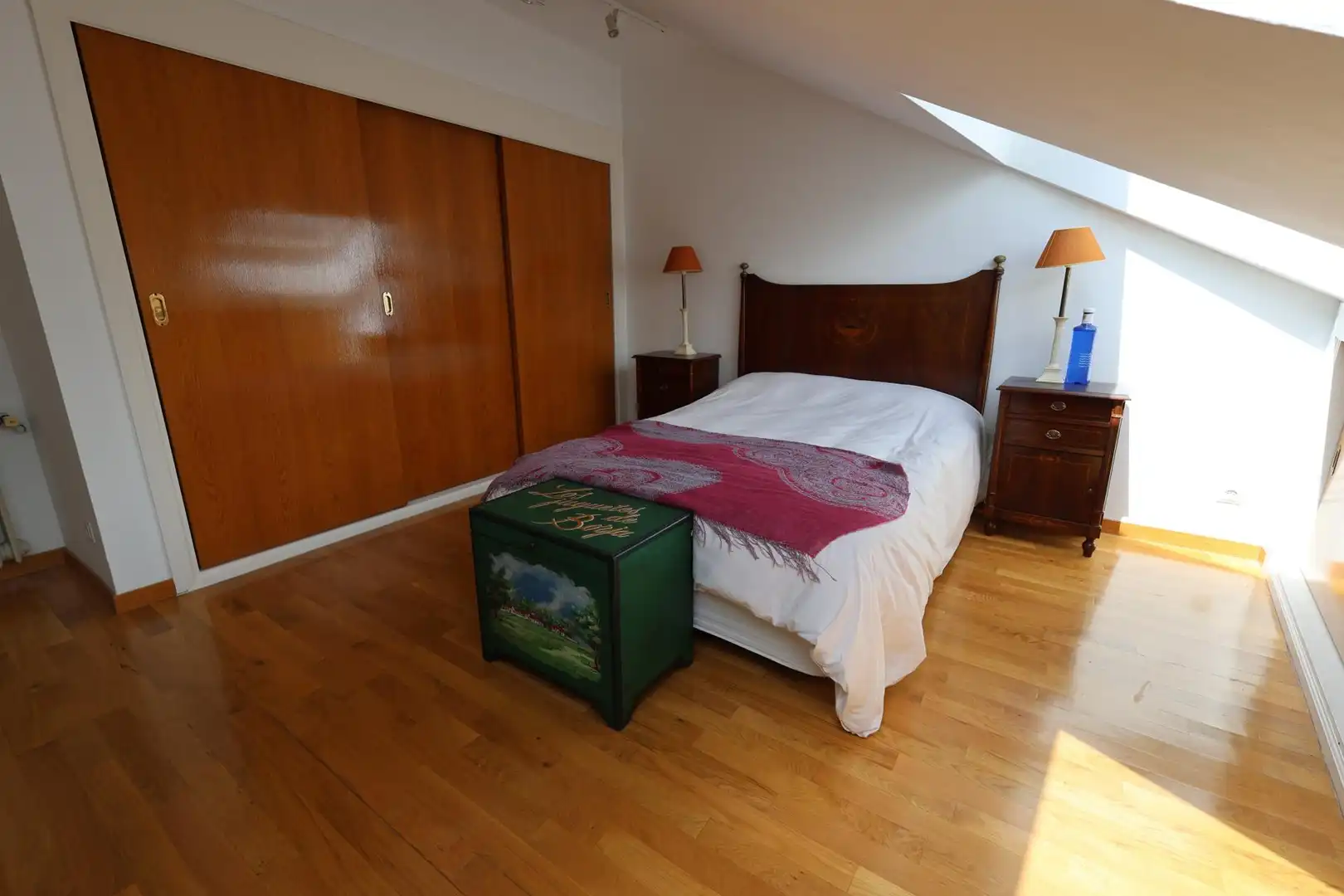 Schlafzimmer von Dachboden zum Verkauf in Bembibre mit Heizung und Balkon