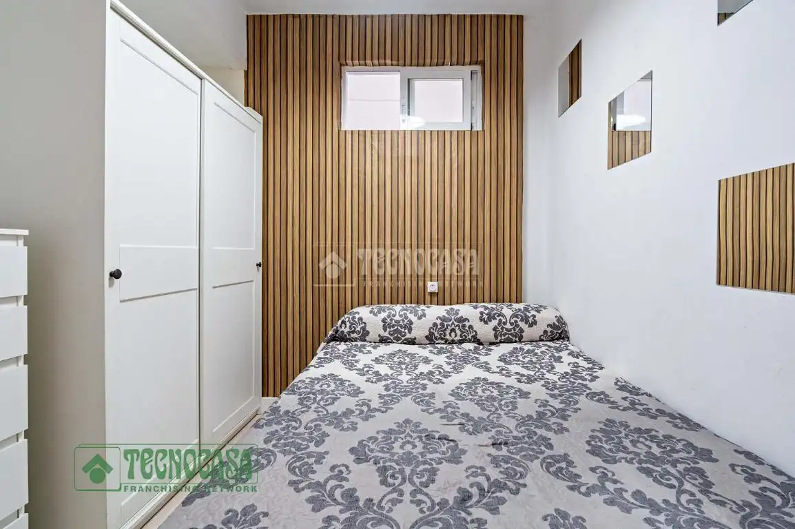 Bedroom of Flat for sale in Roquetas de Mar  with Terrace, Furnished and Alarm