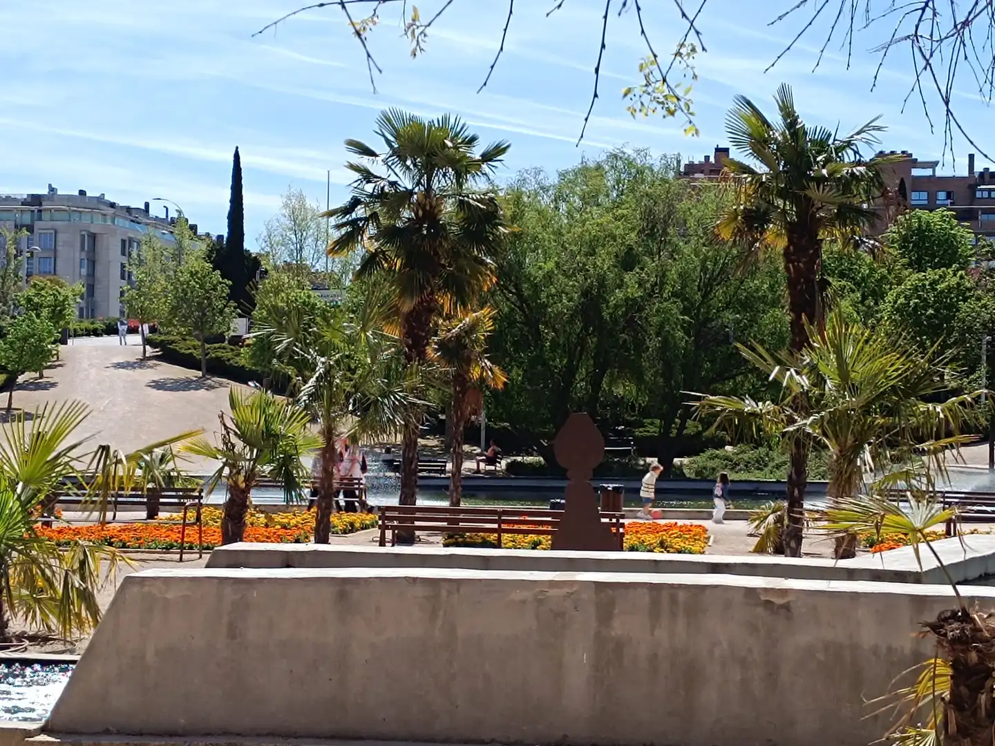 Außenansicht von Wohnung zur Miete in Madrid mit Klimaanlage, Heizung und Parkett