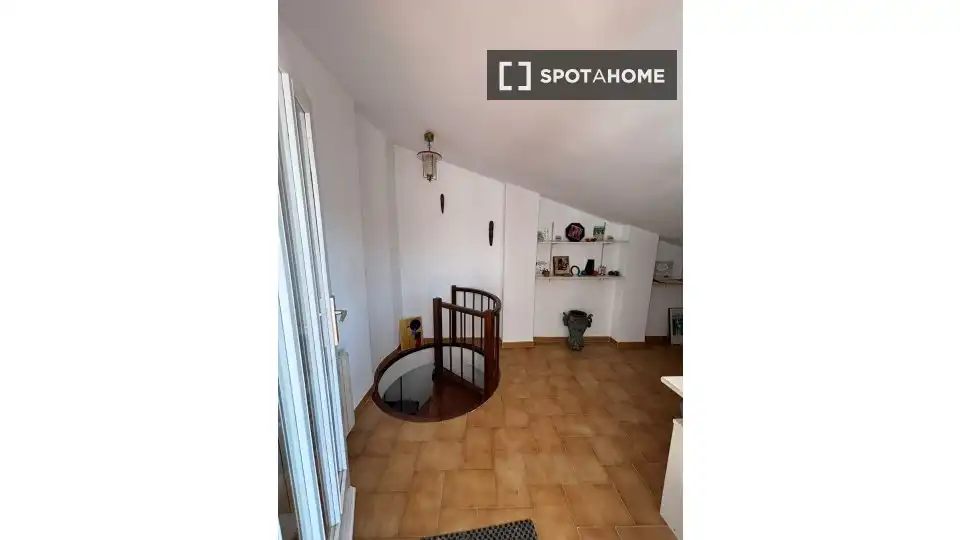 Flat for share in Pineda de Mar  with Air Conditioner, Heating and Furnished