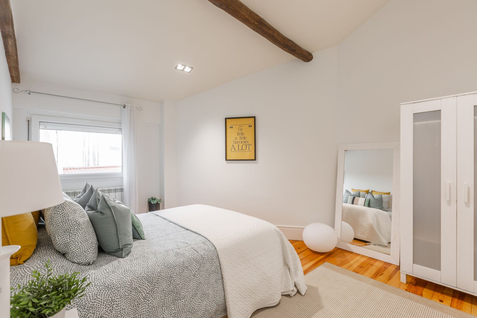 Dormitori de Pis en venda en  Pamplona / Iruña amb Calefacció i Balcó